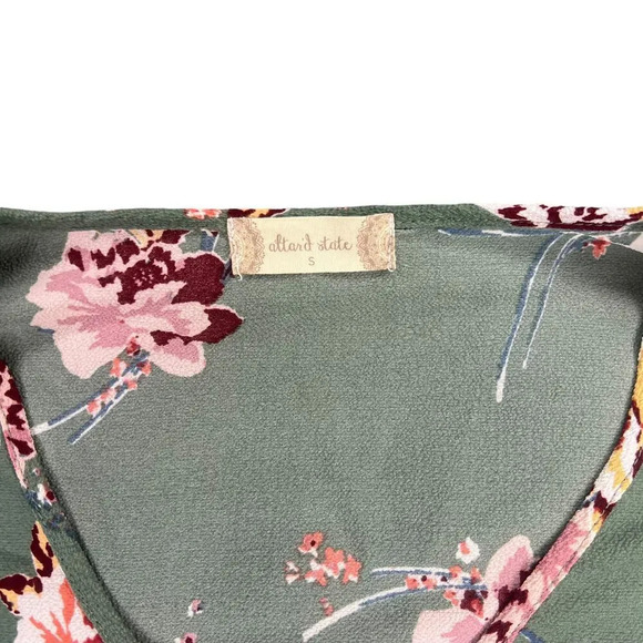 Altar'd State Women's Small Floral Bell Sleeve Boho Top Multicolor V-Neck Blouse - Picture 3 of 4